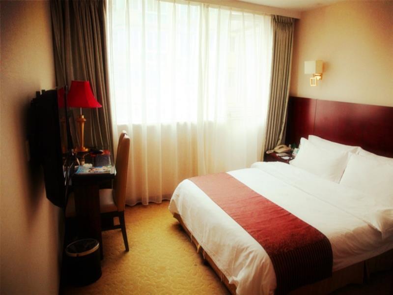 צ'נגדו Crown International Hotel מראה חיצוני תמונה