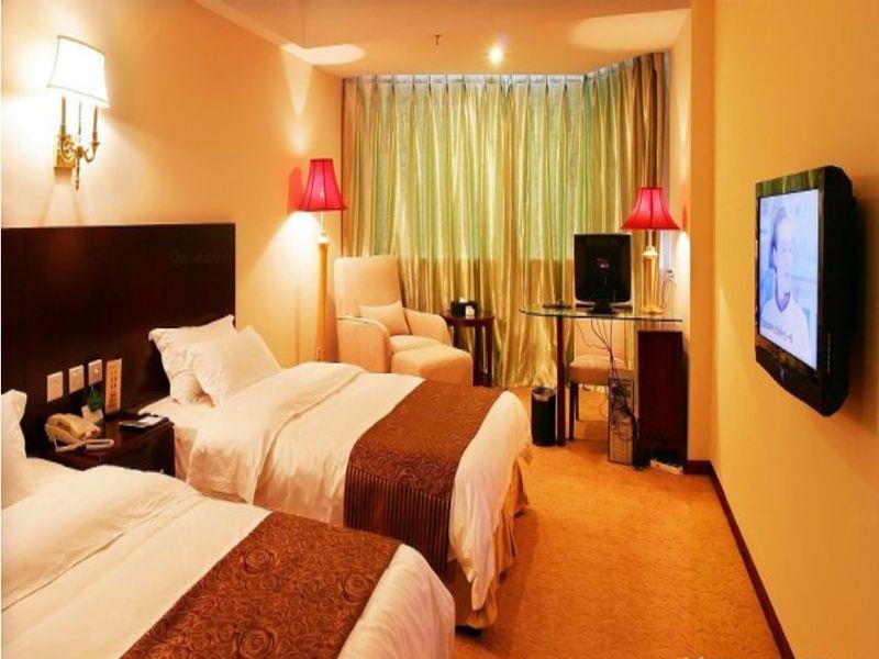 צ'נגדו Crown International Hotel מראה חיצוני תמונה